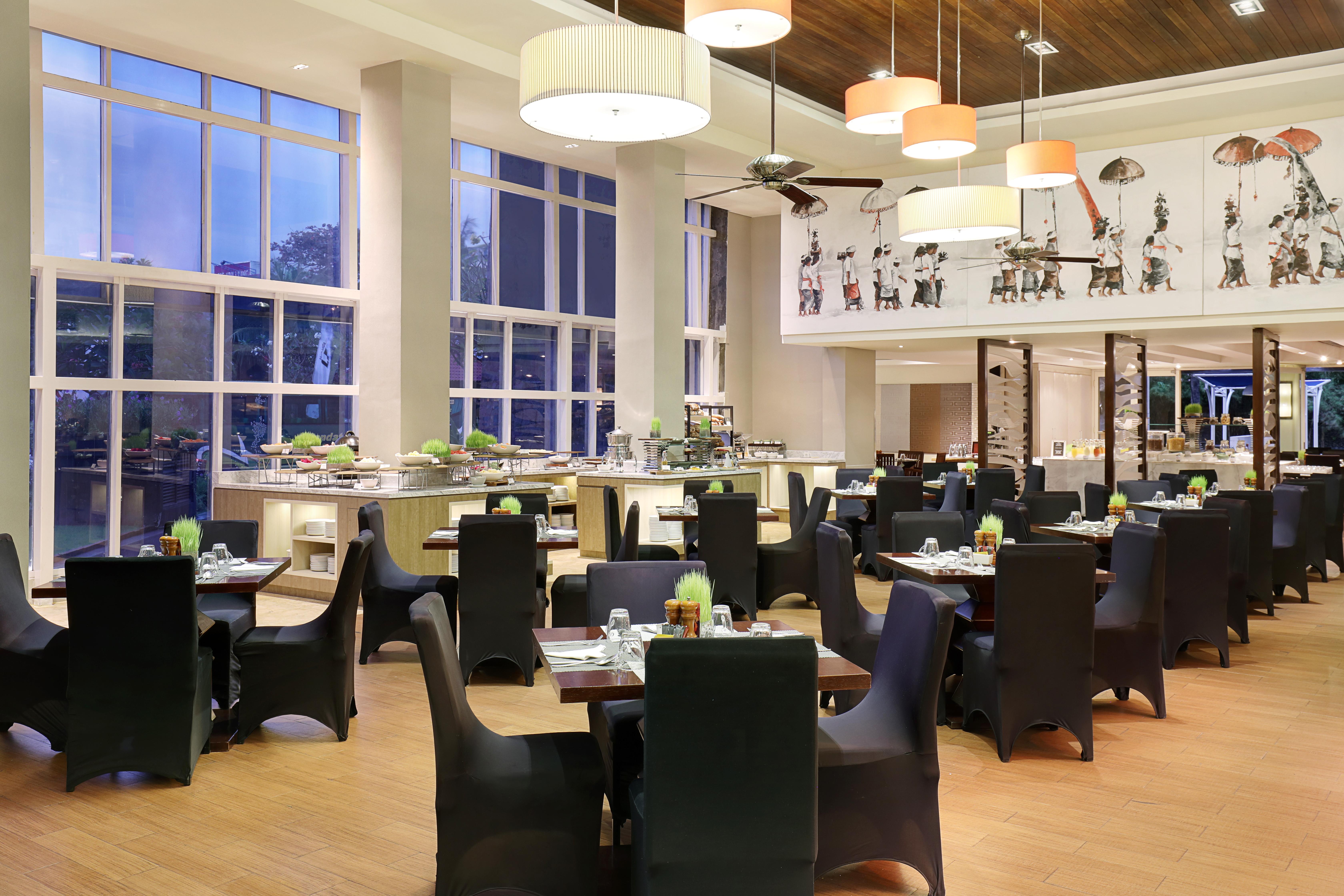 بولمان بالي ليجيان بيتش المظهر الخارجي الصورة The restaurant