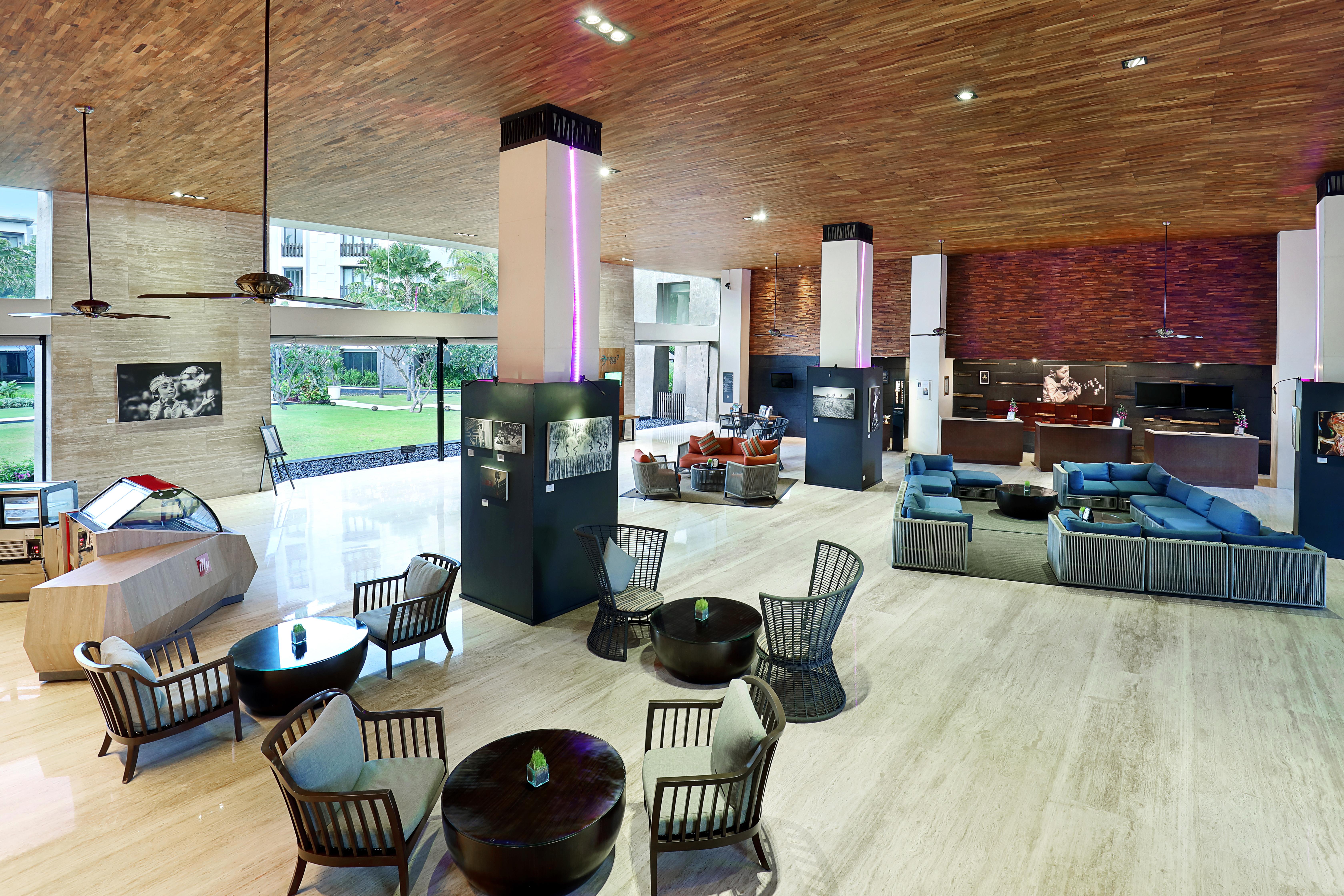 بولمان بالي ليجيان بيتش المظهر الخارجي الصورة The lobby of the hotel