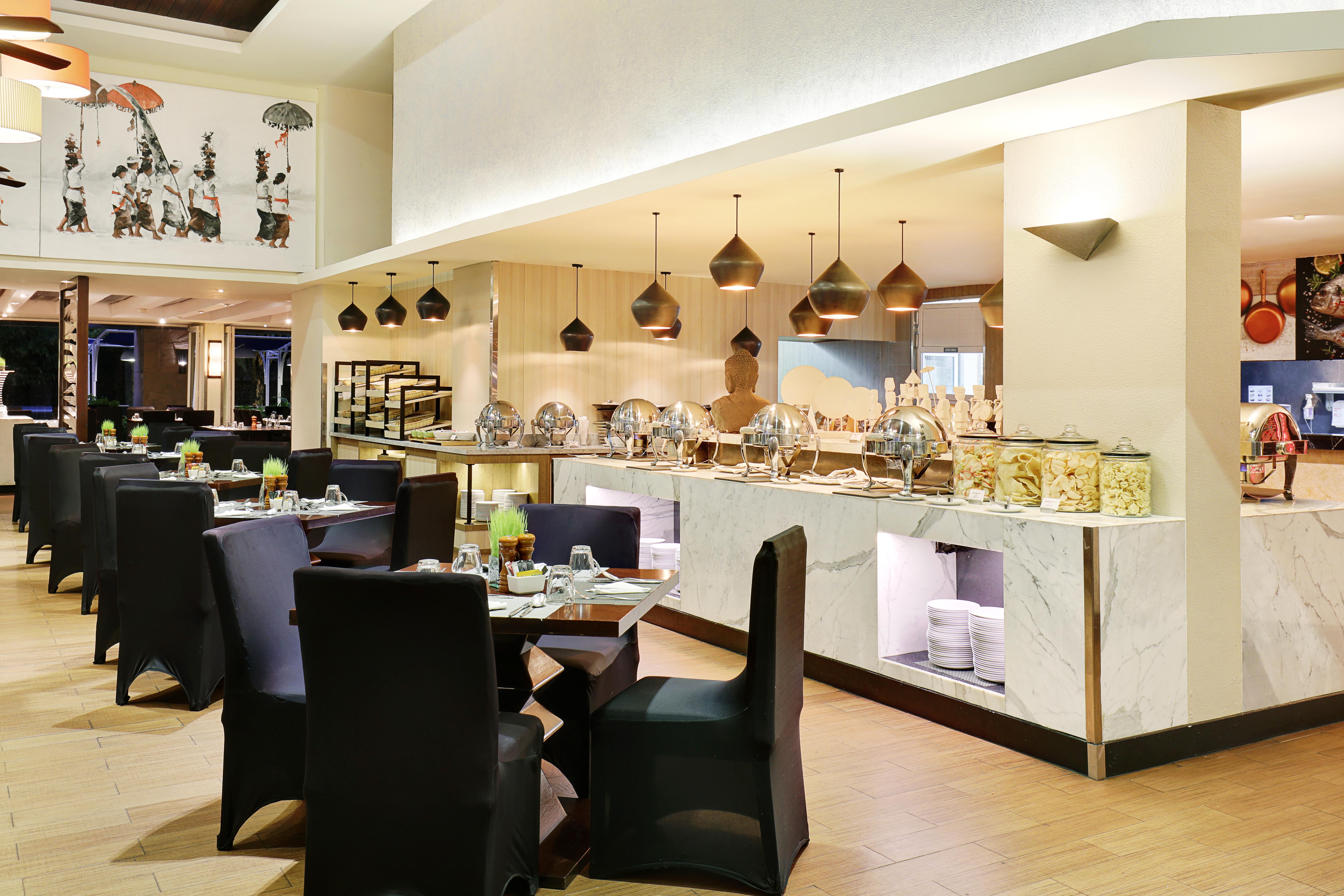 بولمان بالي ليجيان بيتش المظهر الخارجي الصورة The restaurant